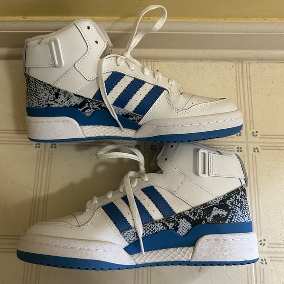 Adidas Originals Forum Mid GX8945 White Blue Women’s Basketball Shoes NWOB - Picture 3 of 6